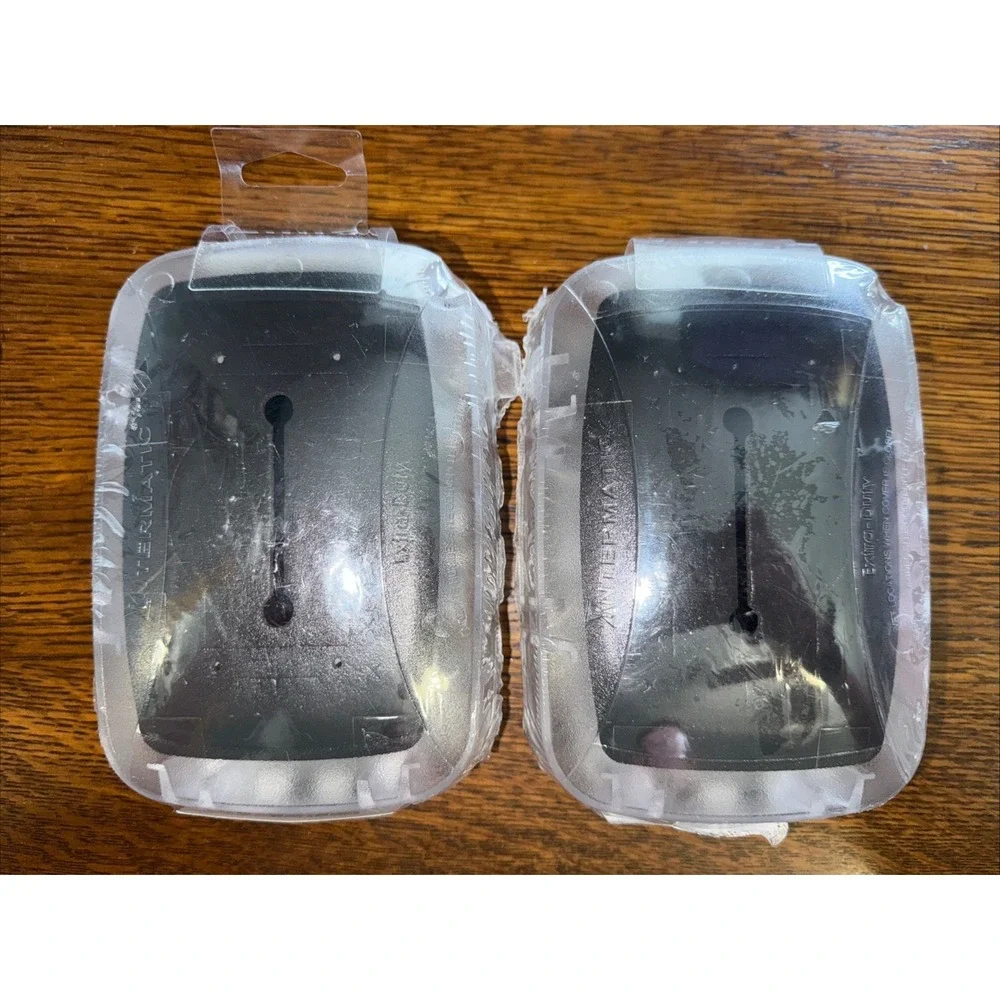 NEW‎ LOT OF 2 INTERMATIC WEATHERPROOF RECEPTACLE COVER WP3100C 2-3/4